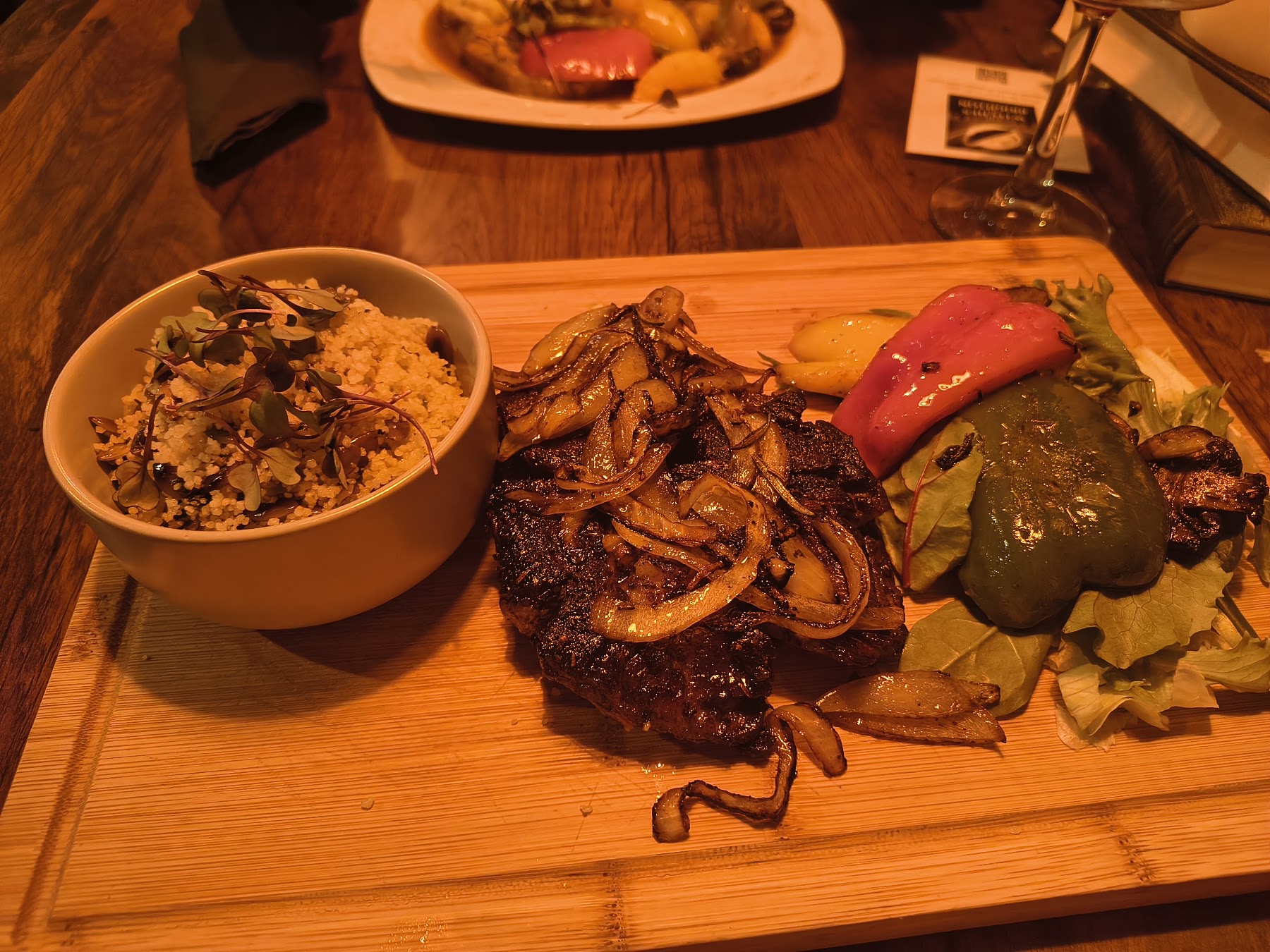 Steak plate served at ThewitchEZ